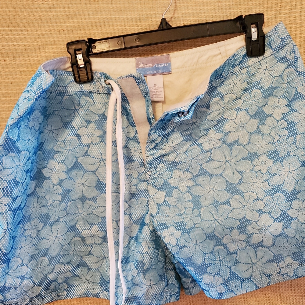 TEK GEAR WOMENS SWIM TRUNKS